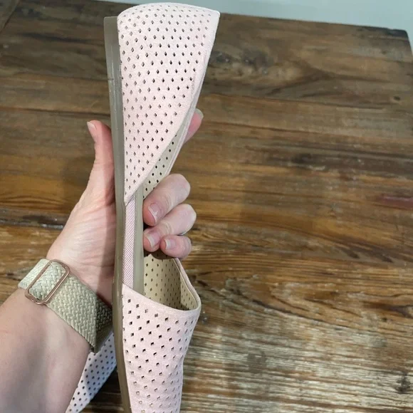 Franco Sarto Diagonal Pink‎ Flats Size 6 - Picture 2 of 10